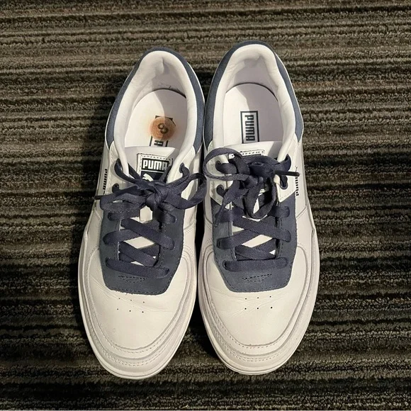 New Puma Sneakers - Picture 2 of 4